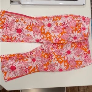 Lilly Pulitzer Capris w/ side slits